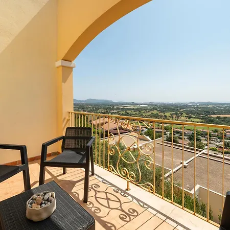 In Is Molas Golf Club Apartment